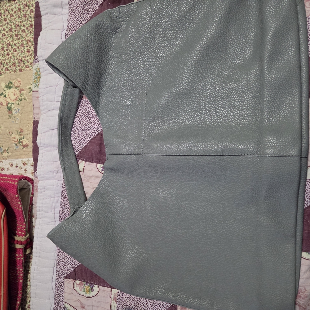 Kurt Geiger Gray Pebbled Leather Bag